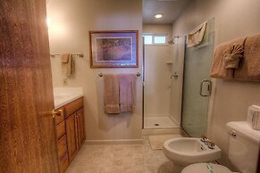 Shore View Serenity 4 Bedroom Home by RedAwning