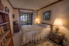 Shore View Serenity 4 Bedroom Home by RedAwning