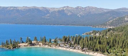 Cartwright Corner Condo 4 Bedroom Townhouse by RedAwning