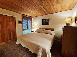 Cartwright Corner Condo 4 Bedroom Townhouse by RedAwning