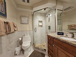 Cartwright Corner Condo 4 Bedroom Townhouse by RedAwning