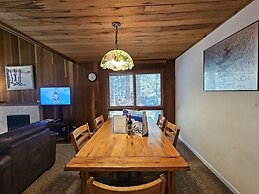 Cartwright Corner Condo 4 Bedroom Townhouse by RedAwning