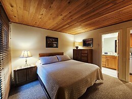 Cartwright Corner Condo 4 Bedroom Townhouse by RedAwning