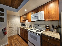 Cartwright Corner Condo 4 Bedroom Townhouse by RedAwning