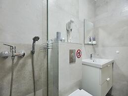 Palm Tree Apartments