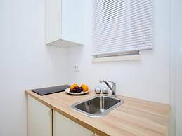 Palm Tree Apartments