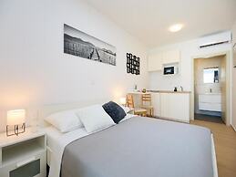 Palm Tree Apartments