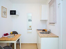 Palm Tree Apartments