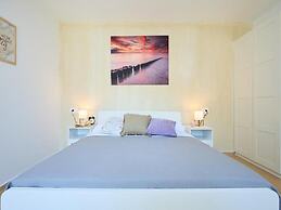 Palm Tree Apartments