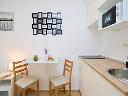 Palm Tree Apartments