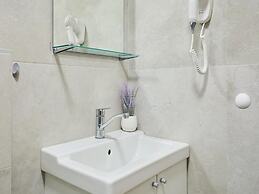 Palm Tree Apartments