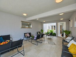 Palm Tree Apartments