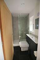 Cosy Twin or Double Studio Near Shearsby, England