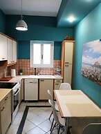 Magnificent Apartment Under the Acropolis