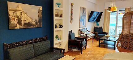 Magnificent Apartment Under the Acropolis