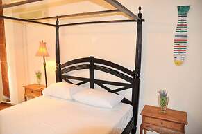 Magnificent Apartment Under the Acropolis