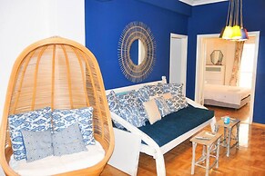 Magnificent Apartment Under the Acropolis