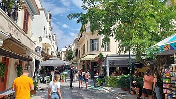 Magnificent Apartment Under the Acropolis