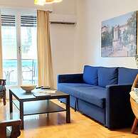 Magnificent Apartment Under the Acropolis