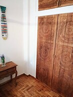 Magnificent Apartment Under the Acropolis