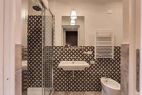 magenta collection navona