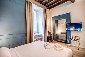 MAGENTA COLLECTION CAPRANICA