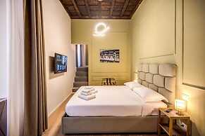 MAGENTA COLLECTION CAPRANICA