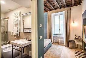 MAGENTA COLLECTION CAPRANICA