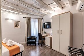 Magenta Collection Cancello