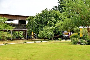 SleepOver Phabeni Gate