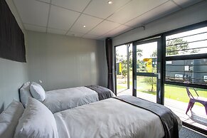 SleepOver Phabeni Gate