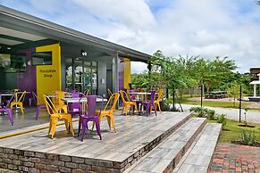 SleepOver Phabeni Gate