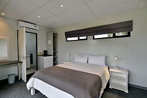 SleepOver Phabeni Gate