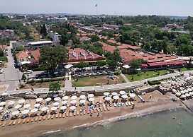 Clover Magic Park Side Otel