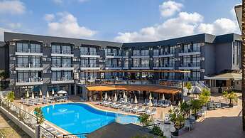 Clover Magic Park Side Otel