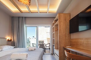 Skipper Beachfront Suites