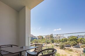 Skipper Beachfront Suites