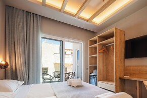 Skipper Beachfront Suites