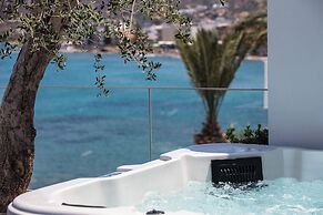 Skipper Beachfront Suites