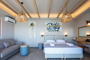 Skipper Beachfront Suites