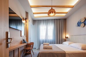 Skipper Beachfront Suites