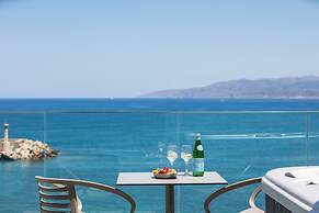 Skipper Beachfront Suites