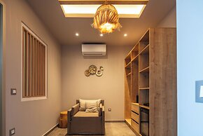 Skipper Beachfront Suites