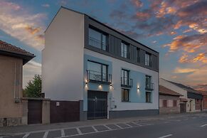 Aria Prestige Boutique