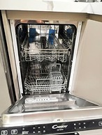 Luxurious Minimal Apartment in Acropolis