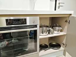 Luxurious Minimal Apartment in Acropolis