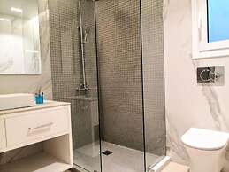 Luxurious Minimal Apartment in Acropolis