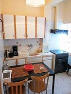 Cozy Apartment in Acropolis With Roof Garden