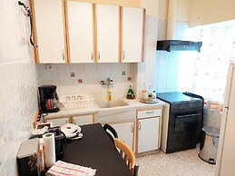 Cozy Apartment in Acropolis With Roof Garden