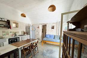 Trullo Solleone con Piscine by Wonderful Italy